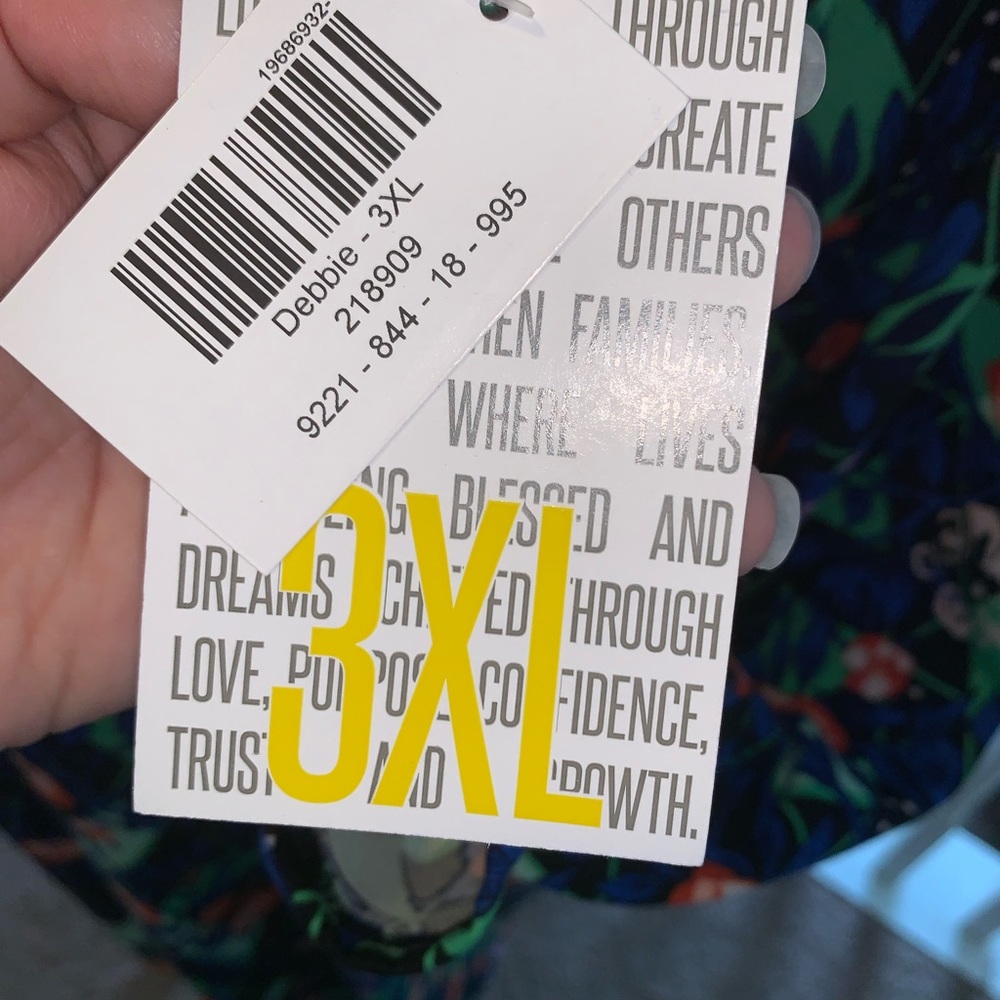 NWT LULAROE FLORAL Debbie 3XL - Picture 3 of 3